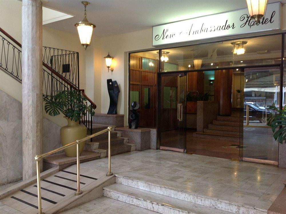New Ambassador Hotel Harare Exteriör bild