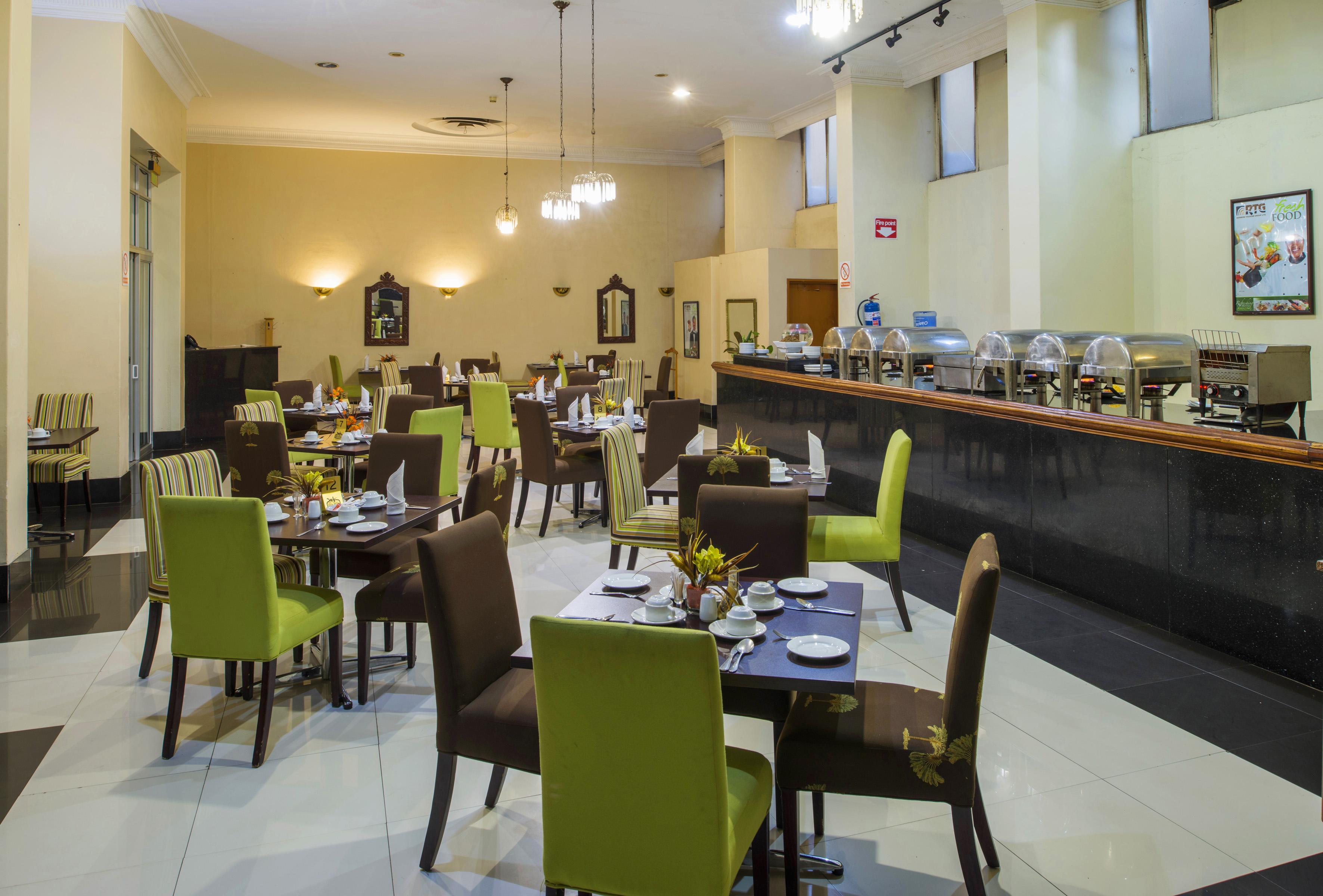 New Ambassador Hotel Harare Exteriör bild