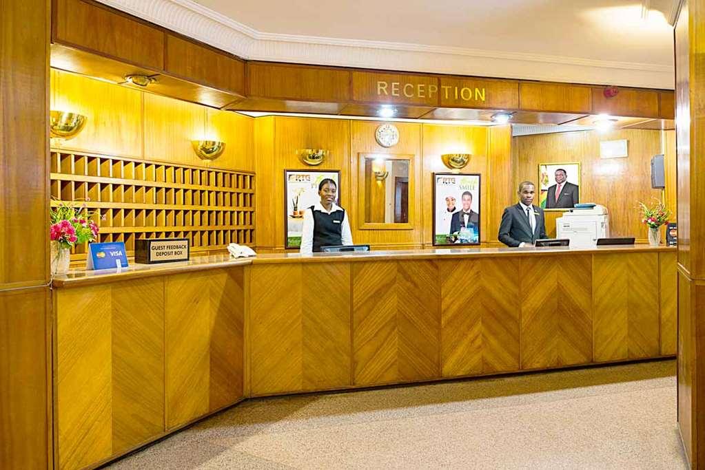 New Ambassador Hotel Harare Inreriör bild