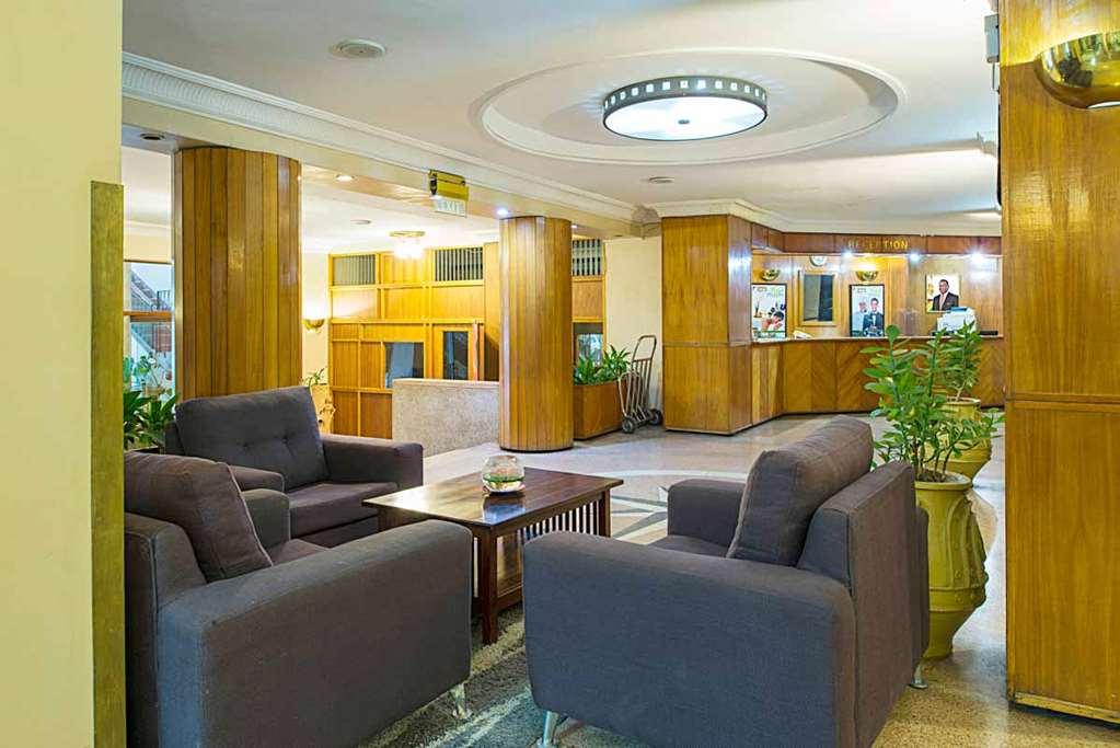 New Ambassador Hotel Harare Inreriör bild